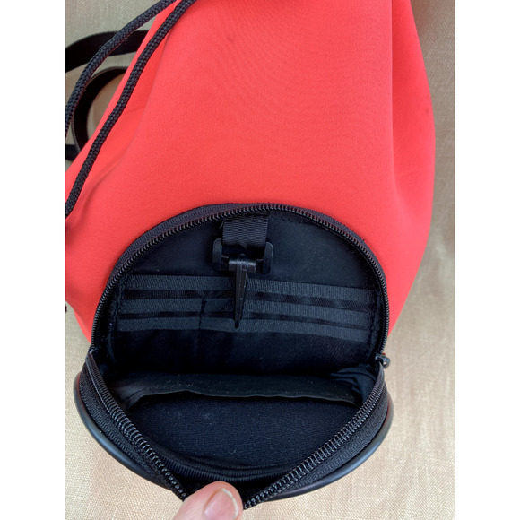 Speedo Neoprene Expandable Bucket Style Swim Bag Draw String Sling Straps Pink - Picture 7 of 8